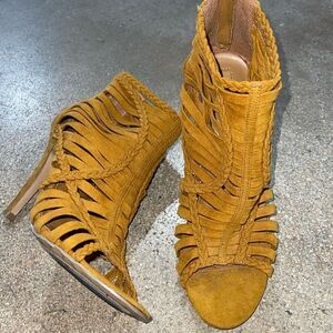 Beautiful suede heels